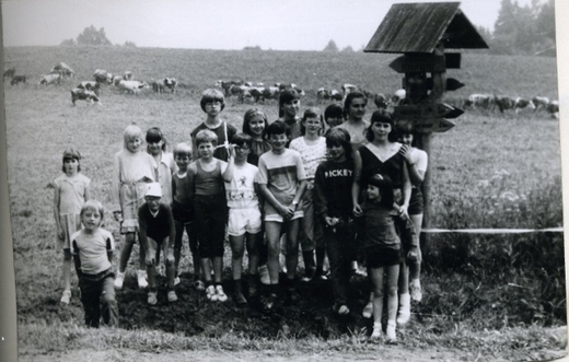 1986 - 21. 6. (Zájezd na Veselý kopec) (640x408).jpg
