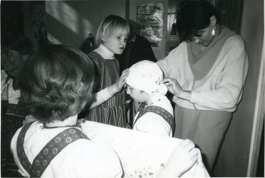 1987 - Soutěž folklorních souborů (2) (640x432).jpg