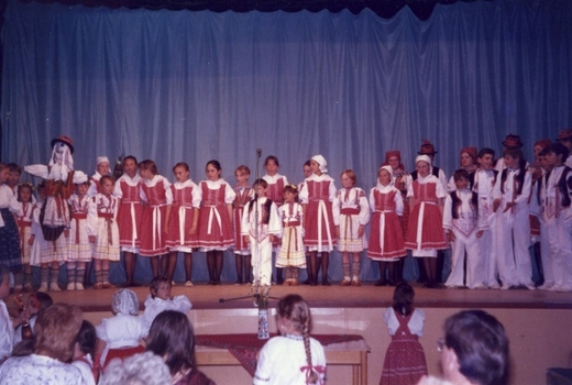 1990 - 2. 6. (15. výročí Slováčku) (640x431).jpg