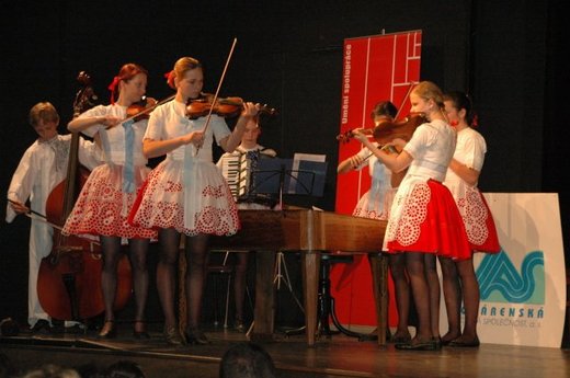 2010 - Divadlo (640x425).jpg