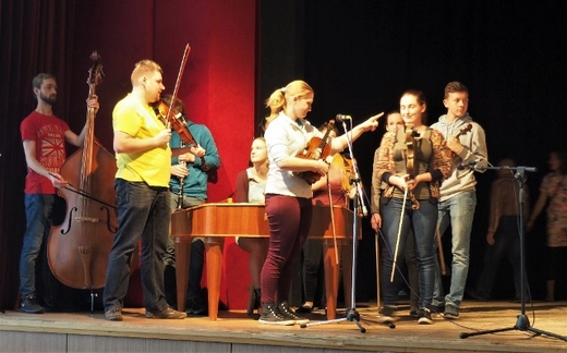 PB240096 (640x399).jpg