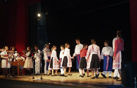 PB240212 (640x413).jpg