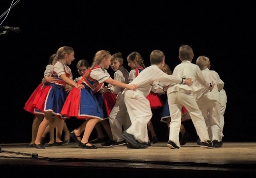PB240370 (640x445).jpg