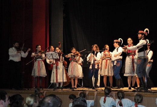 PC030035 (2) (640x439).jpg
